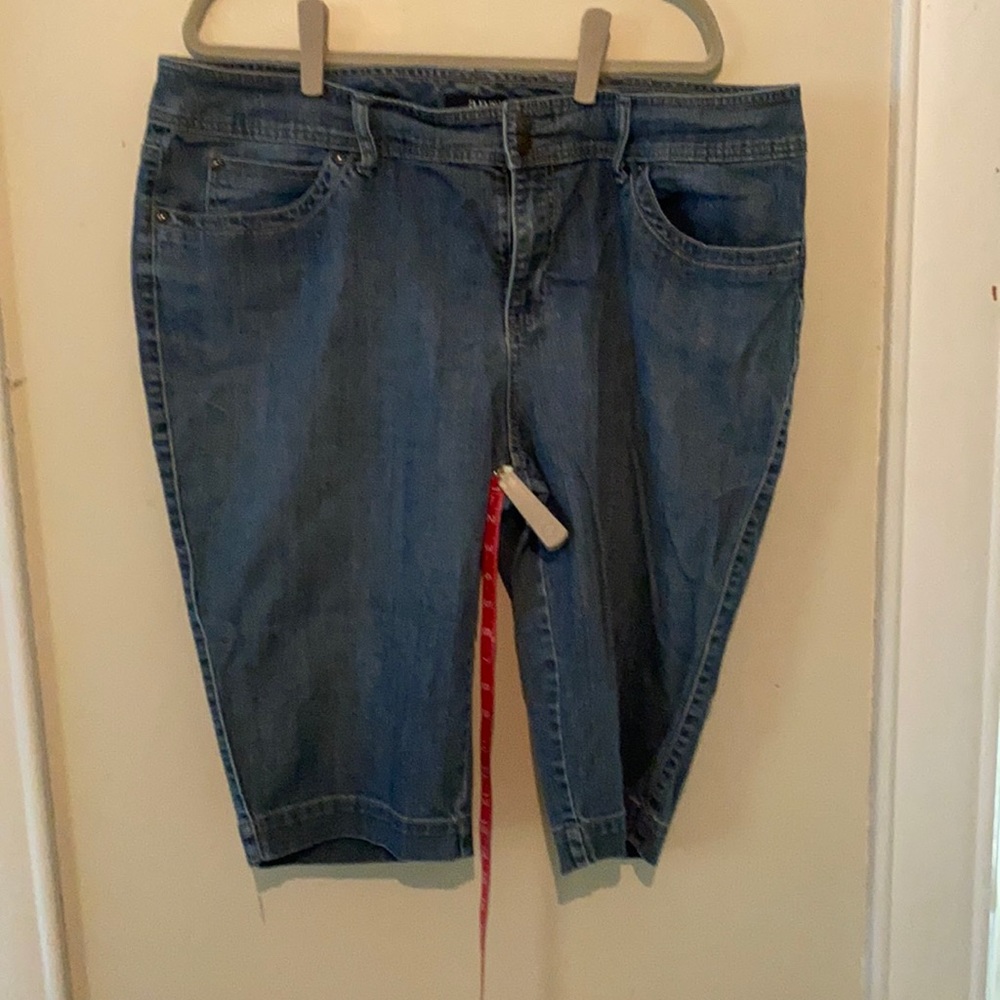 A.N.A cropped jeans
